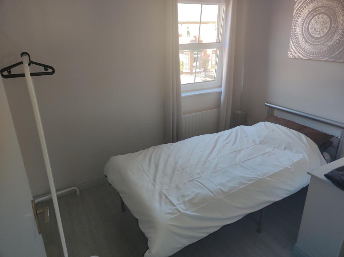 Apartamento Lewis Square Town House Belfast Exterior foto